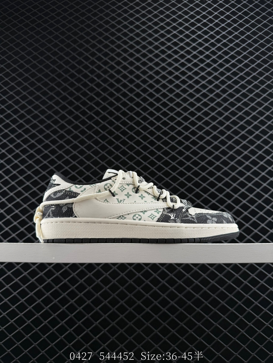 Travis Scott x Air Jordan 1 ” Reverse Mocha “